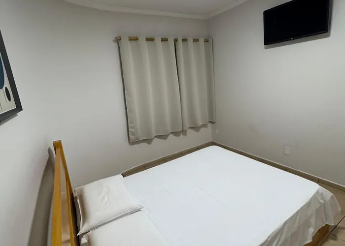 Bica Conveniência e Hotel